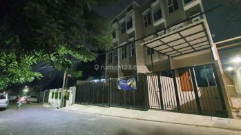Di Jual Rumah Baru Duta Residence Sisa 1 Unit Area Duri Kepa