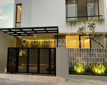 Rumah Modern Industrial Jalan Palagan Km 9