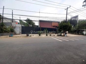 Gudang Satu Setengah Lantai Dijual di Kecamatan Benda, Tangerang