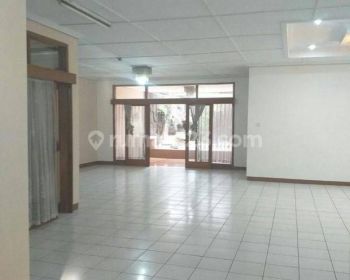 Rumah Bagus dan terawat di Kopo Sari