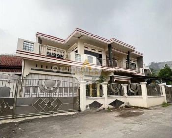 Rumah Mewah 2 Lantai Sayap Kerkof Cimahi Batujajar
