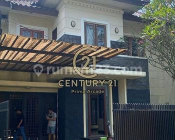 Rumah Luas Dua Lantai Lokasi Di Senayan Bintaro Jaya Sektor 9