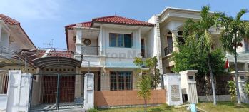 Rumah Villa Riviera , Pakuwon city