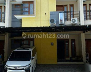 Rumah 2 Lantai Di Taman Cipto