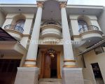 thumbnail-kebayoran-baru-modern-classic-house-hadap-timur-0