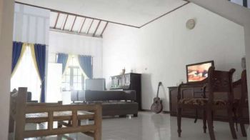 Dijual rumah di villa Bintaro Asri Tangerang selatan