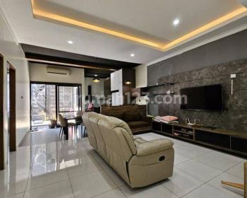 Rumah Bagus Unfurnished SHM di Sayap Bkr, Bandung