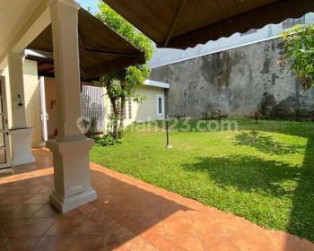 Rumah 2 lantai KBP kota baru parahyangan tatar pitaloka di Kota baru Parahyangan