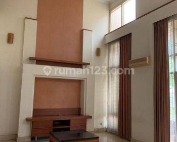 Rumah semi furnish lingkungan mewah di Taman Mediterania Resort PIK