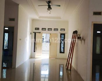 Disewakan Rumah 2 Lantai Siap Huni Cluster Bintara Jaya Village, Bintara Jaya,