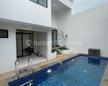 Rumah Mewah + Kolam Renang Pribadi Area Terdepan Termurah Jagakarsa