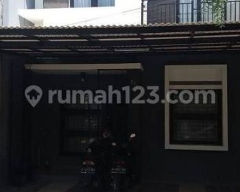 Disewakan Rumah Komplek Daerah Cibeureum Lingkungan Aman Nyaman
