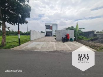 Rumah Baru Mewah Modern 2 Lantai Tanah Luas Di JL. Godean Km. 6,5