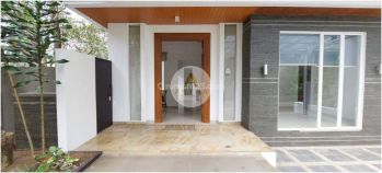 Rumah 2 lantai di area setiabudi Bandung dekat UPI