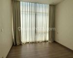 thumbnail-apartemen-verde-2-kamar-tidur-sudah-renovasi-furnished-9