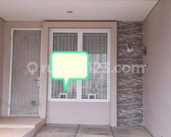 Rumah di Palm Blossom