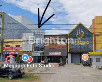 RUKO DEPAN UNHAS PERSIS