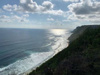 Dijual cliff front sebelah Omnia/savaya