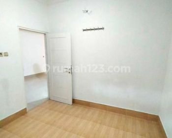 Rumah Unfurnished Sudah Renovasi Muara Karang