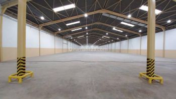 Disewakan Gudang Di Jalan Raya Bekasi Lokasinya Strategis Dekat Jalan Raya, 011