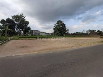 Tanah Dekat Kampus Ukrim Utara Bandara Jalan Solo Kalasan Sleman