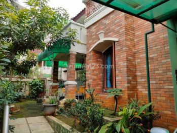 Rumah 2 lantai asri dekat bnyk akses