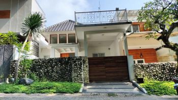 Dijual Rumah Mewah di Tidar Malang