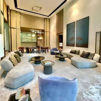 Dijual 1 Unit Apartemen Darmawangsa 3 Kamar Tidur Semi Furnished