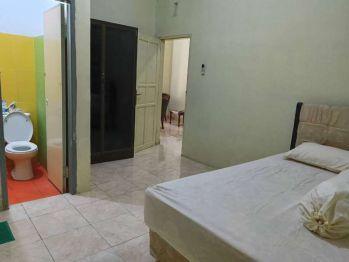 Disewakan rumah bersih, rindang & langganan perusahaan besar