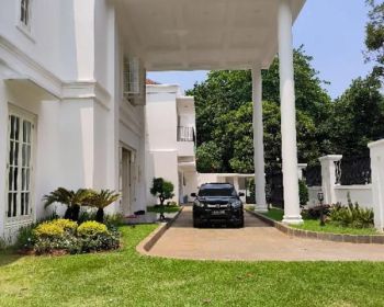 jual cepat rumah mewah lokasi premium di Menteng Jakarta pusat