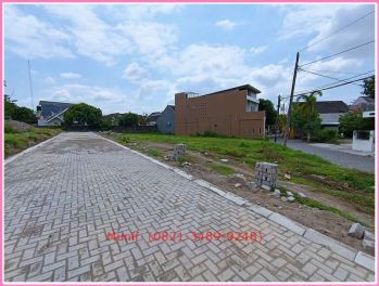 Utara YKPN Seturan, Tanah Dalam Perumahan Condongcatur