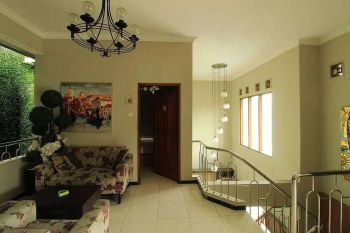 Dijual Rumah Mewah Ada Kolam Renang di Jl. Damai, Dekat UGM, UII
