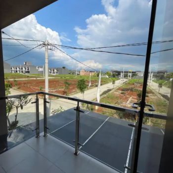 Rumah siap huni 2 lantai KPR cukup bayar 17 jt