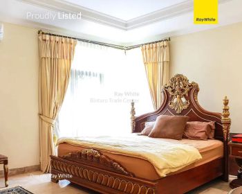 Rumah Modern Dengan Pool Bagus Siap Huni di Cilandak Jakarta Selatan