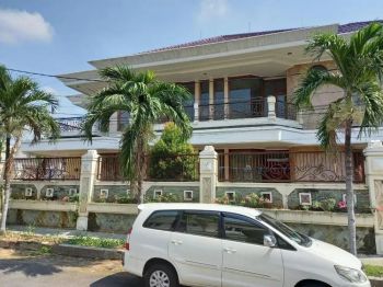 Dijual Rumah Jalan Seruni Surabaya