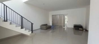 Disewakan Rumah Pik2 Tahap 1 Uk 8 X 15 Semi Furnished