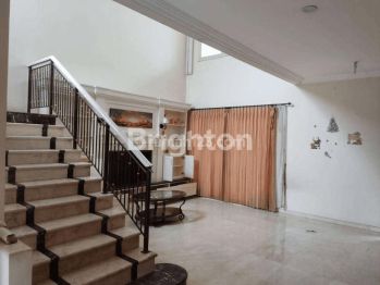 rumah wisata bukit mas dekat pakuwon mall, dekat graha famili loop, dekat MCD