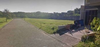 Kavling Luas Besar Dengan Lokasi Strategis di Graha Famili