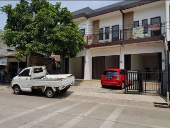 ruko gandeng pinggir jalan raya Tegal rotan Bintaro tangsel