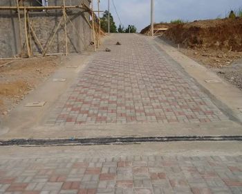 Kavling pinggir jalan