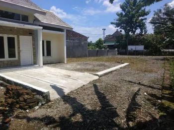 Tanah bonus bangunan apik di Sumberadi Sleman