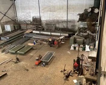 Dijual Gudang murah siap huni di sentra niaga di Harapan Indah2 Bekasi