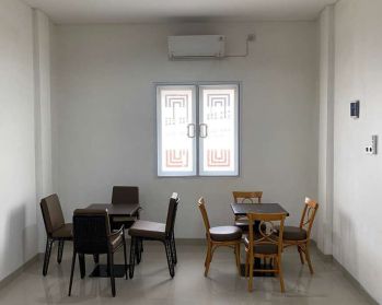 Ruko 2 lantai dipinggir jalan, depan perumahan