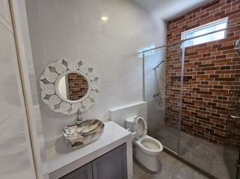 For Rent 4Rooms 4Toilets 1Maidrooms Sukajadi fully furnish 120jt/year