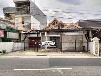 Rumah Toko Ruang Usaha Strategis Jogja Disewakan Gito Gati Sleman