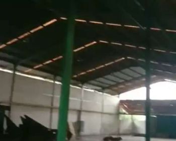 Disewakan gudang lt 5000mt lb 2000mt akses jln contener 40fit