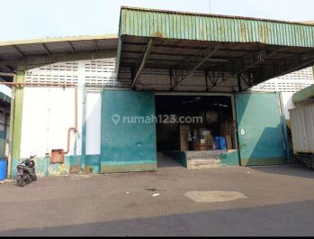 Gudang Pegangsaan dua Jakut bisa container