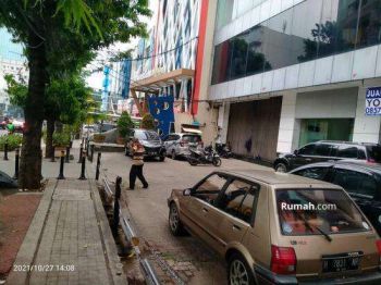 Ruko di Melawai raya Cck untuk Usaha