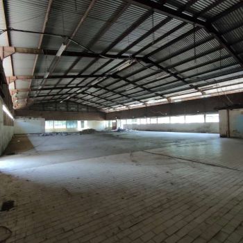 Disewakan 2 Gudang 998m² dan 2.000m² di Yos Sudarso