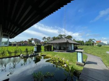 Beautiful freehold land with villa at Cemagi with ricefield view